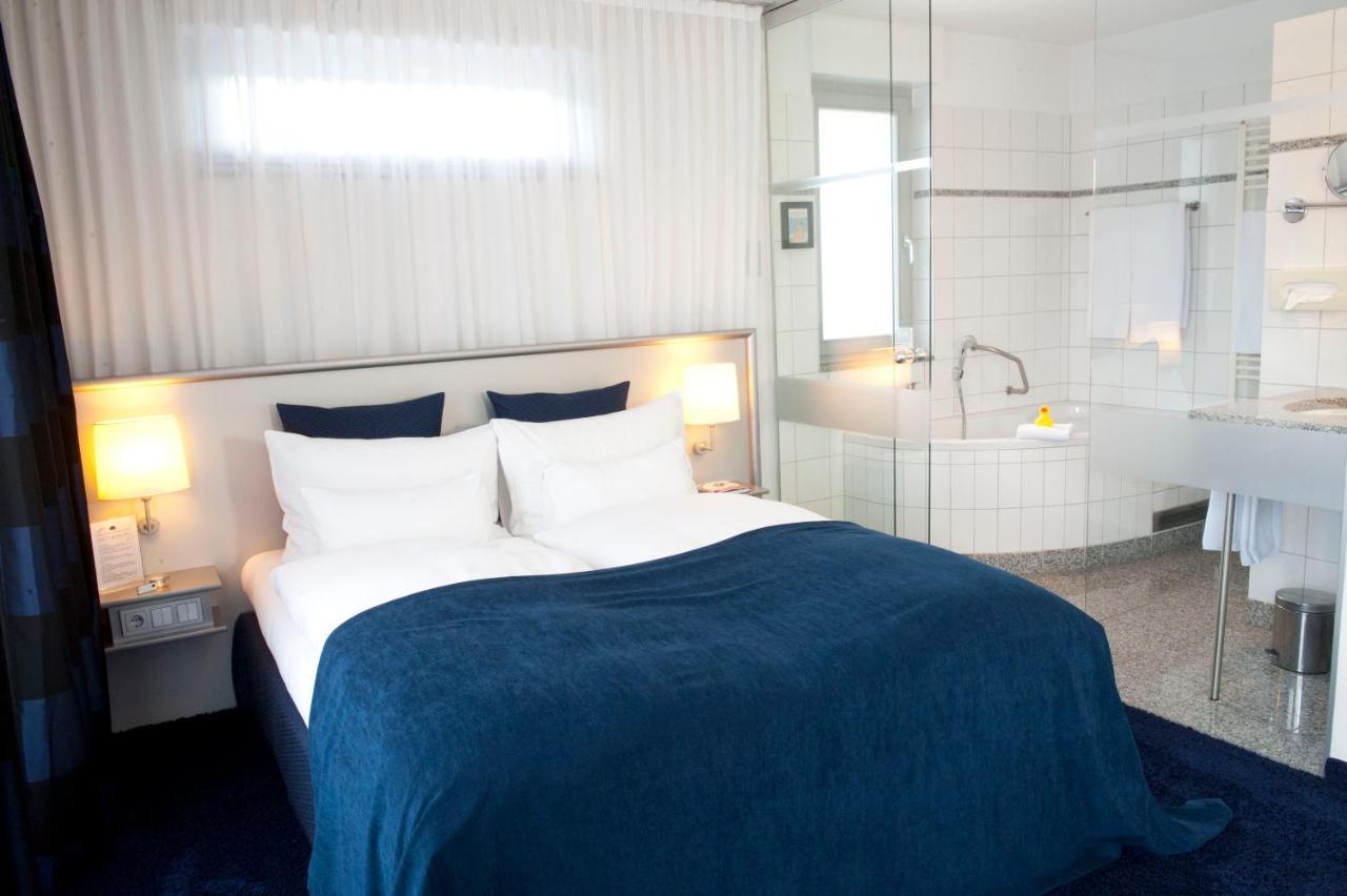 Wellings Romantik Hotel Zur Linde Moers Eksteriør bilde