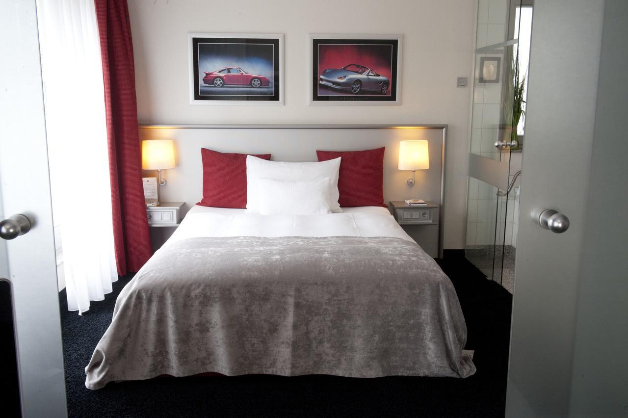Wellings Romantik Hotel Zur Linde Moers Eksteriør bilde